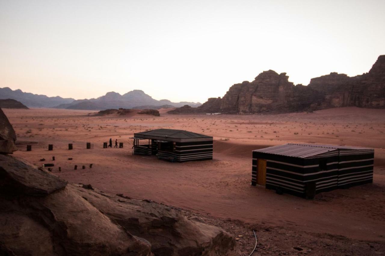 Wadi Rum Legend Camp Ngoại thất bức ảnh